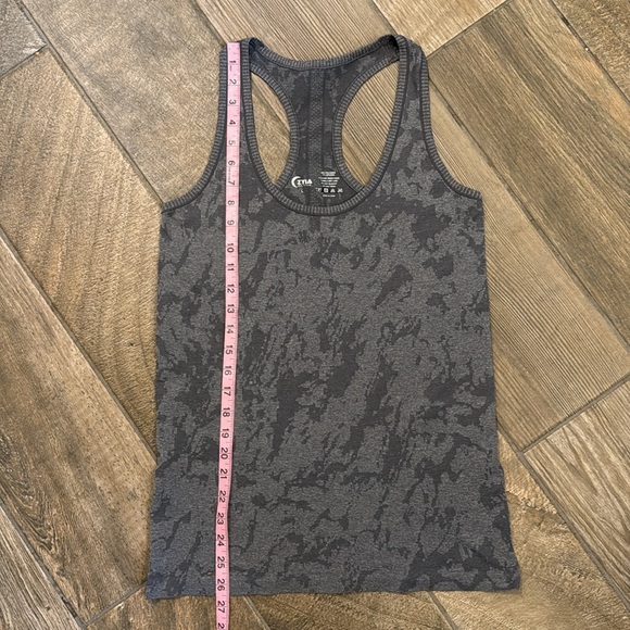 Zyia Active Gray Splash Racer Seamless
Tank Size Large - Picture 7 of 9
